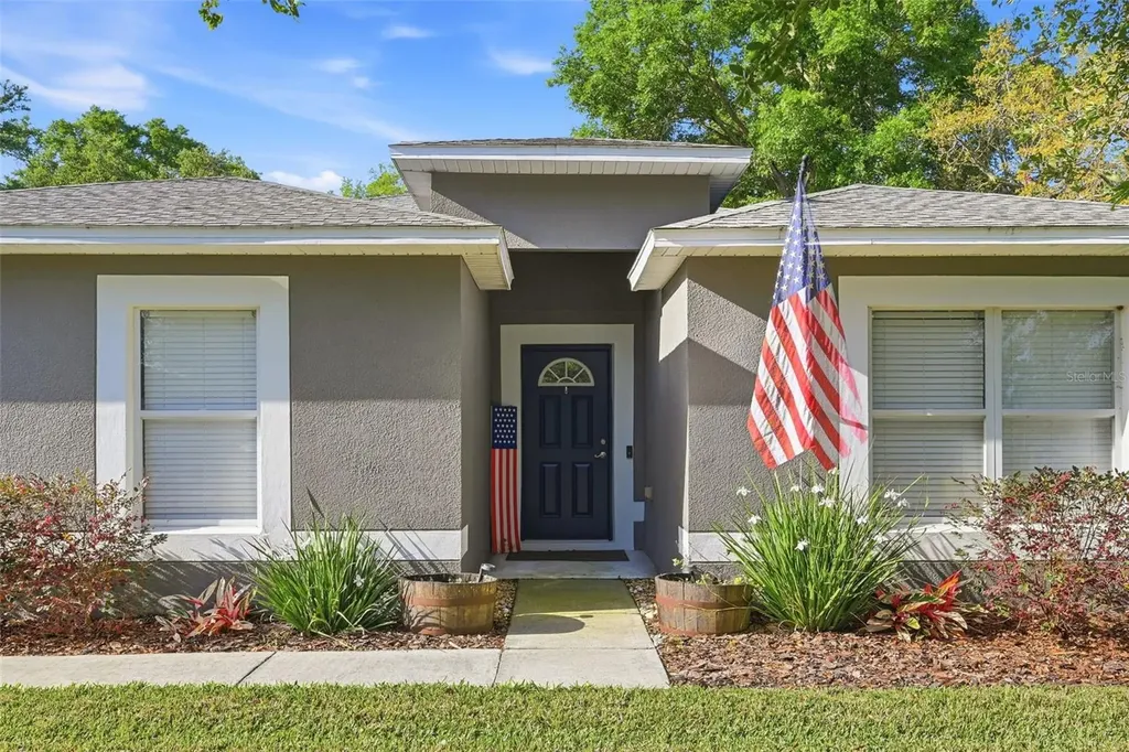 2257 Kingscrest Circle Apopka FL 32712