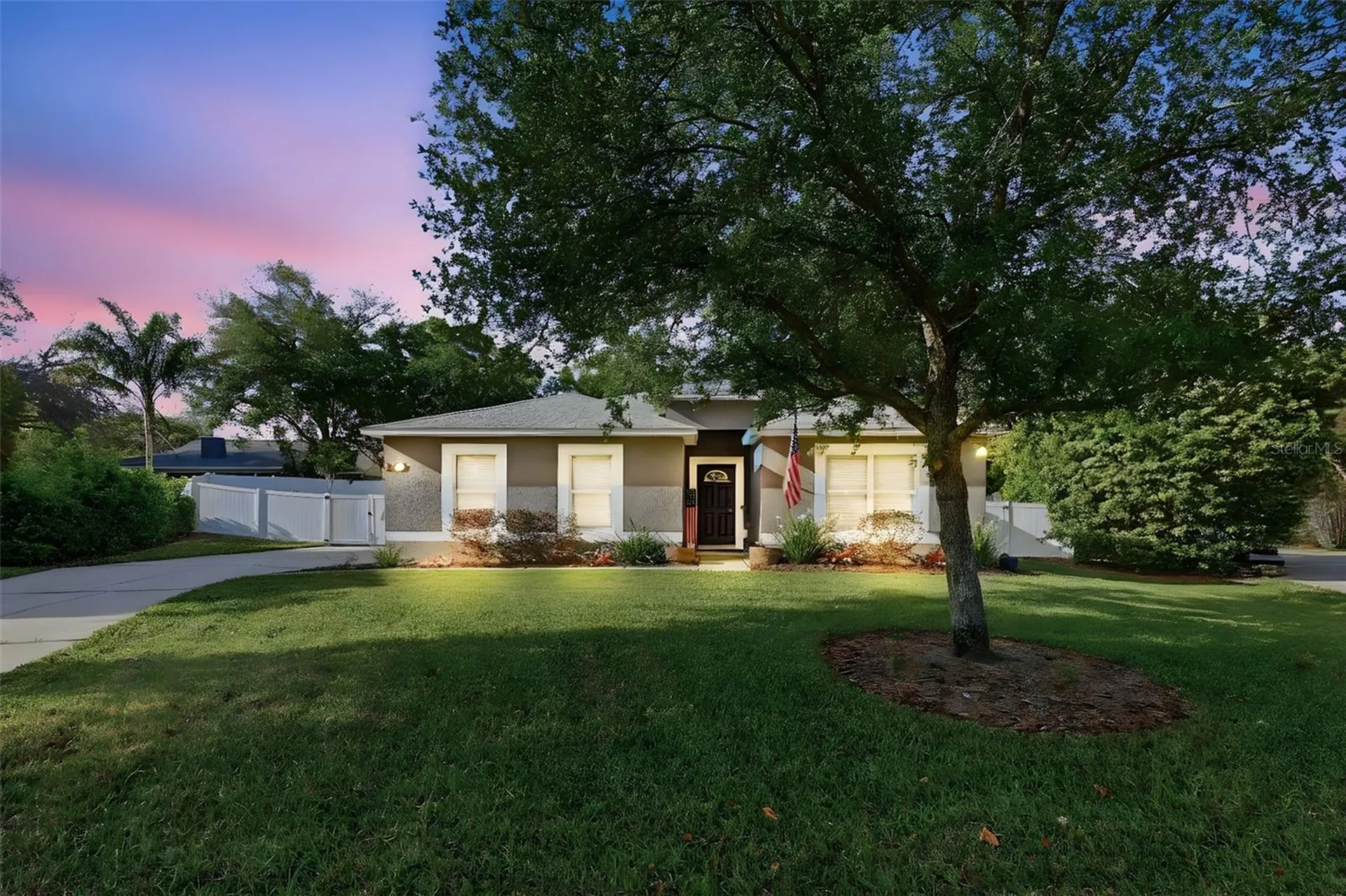 2257 Kingscrest Circle Apopka FL 32712