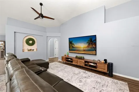 2257 Kingscrest Circle Apopka FL 32712