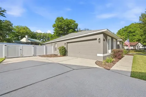 2257 Kingscrest Circle Apopka FL 32712