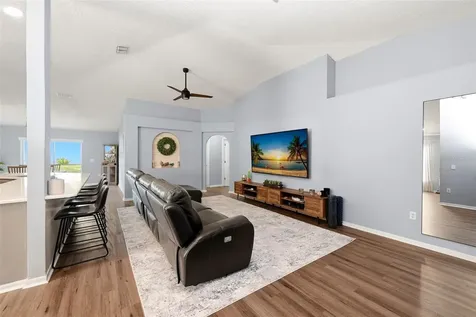 2257 Kingscrest Circle Apopka FL 32712