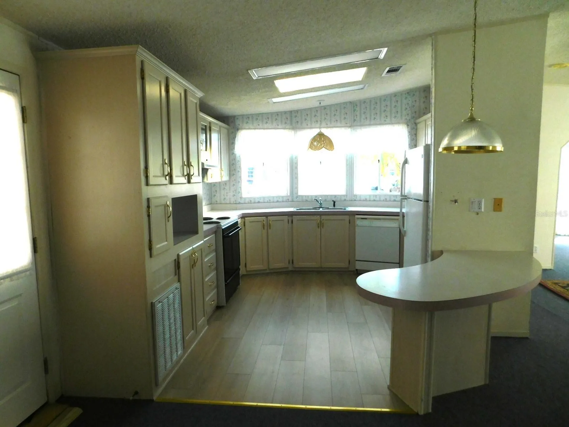 1001 Starkey Road Largo FL 33771