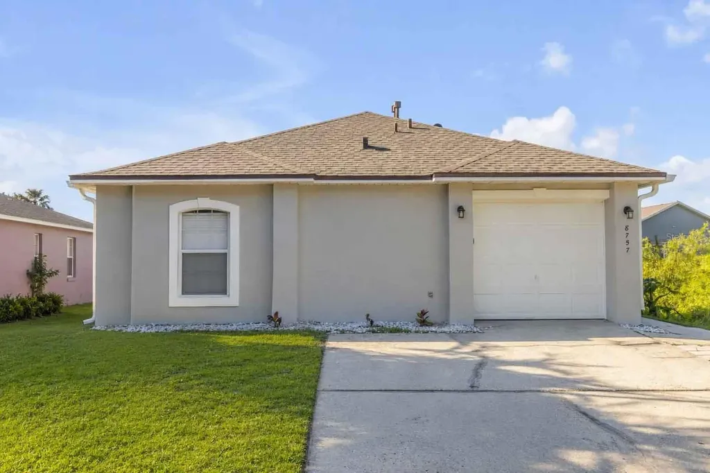 8757 Claiborne Court Orlando FL 32825