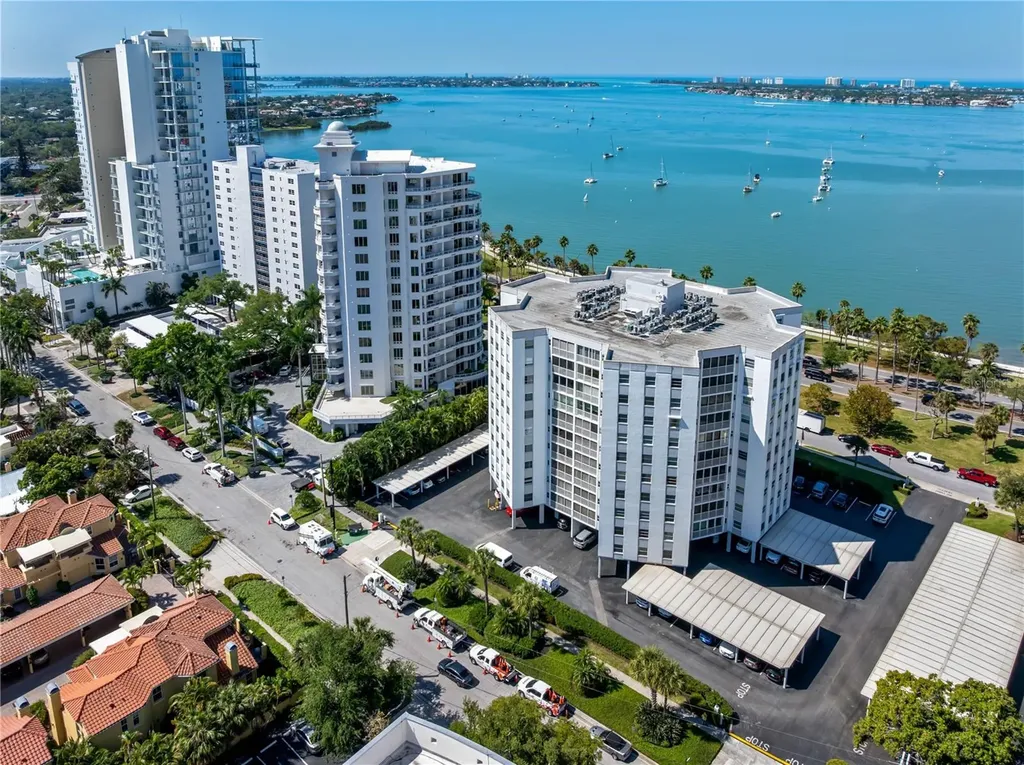 435 S Gulfstream Avenue Sarasota FL 34236