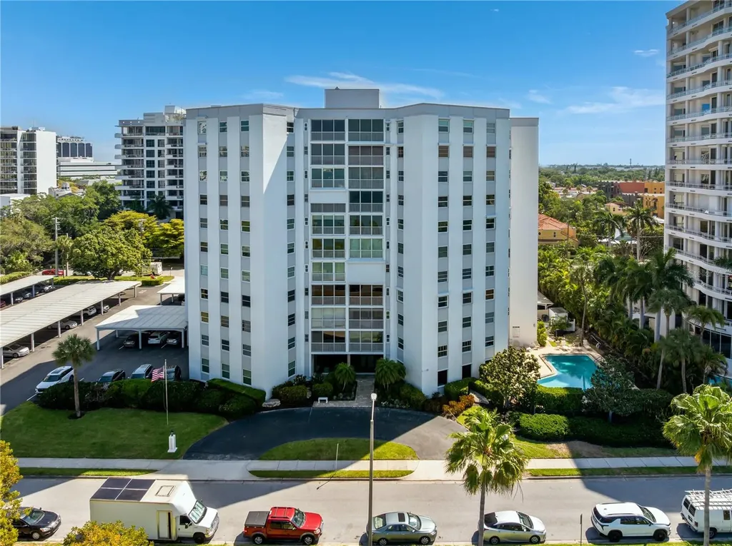 435 S Gulfstream Avenue Sarasota FL 34236