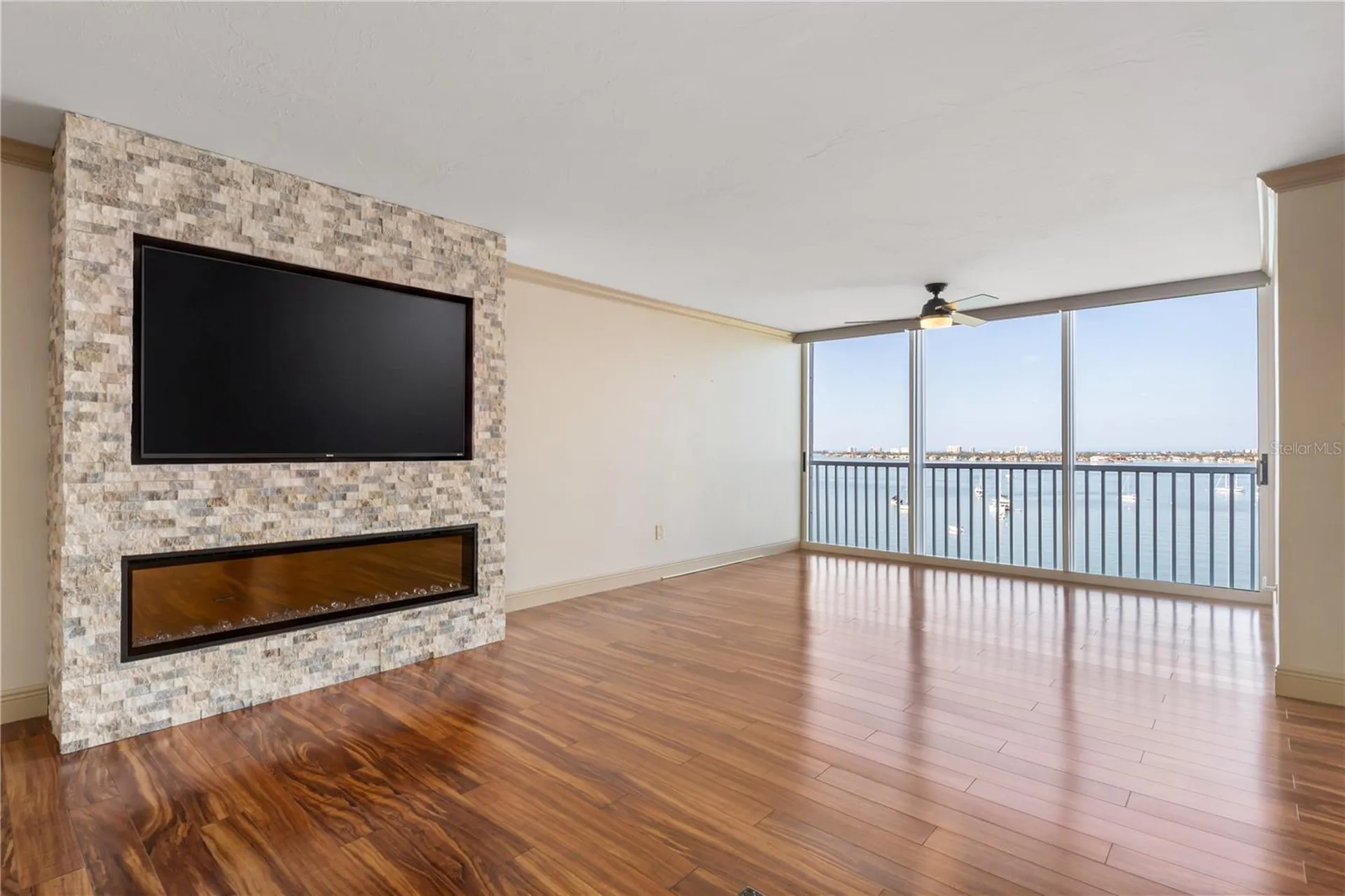 435 S Gulfstream Avenue Sarasota FL 34236