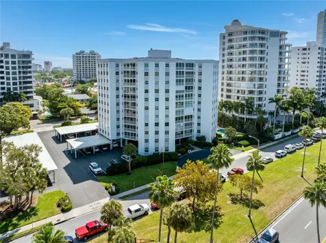 435 S Gulfstream Avenue Sarasota FL 34236