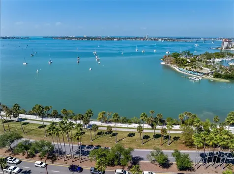 435 S Gulfstream Avenue Sarasota FL 34236