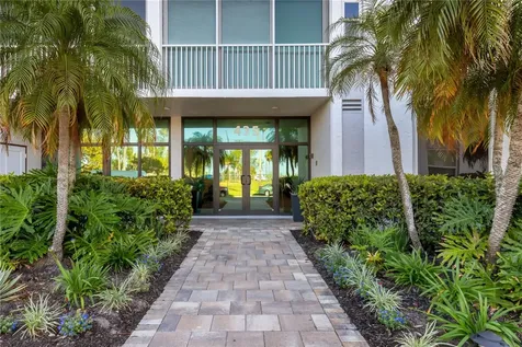 435 S Gulfstream Avenue Sarasota FL 34236