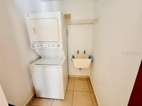 08 Santa Cecilia Caguas PR 00725