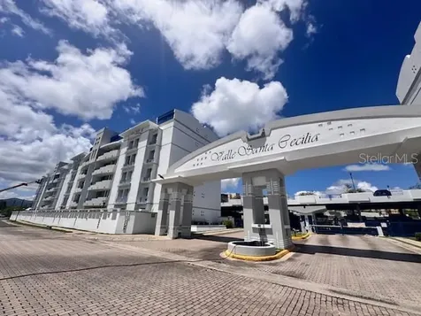 08 Santa Cecilia Caguas PR 00725
