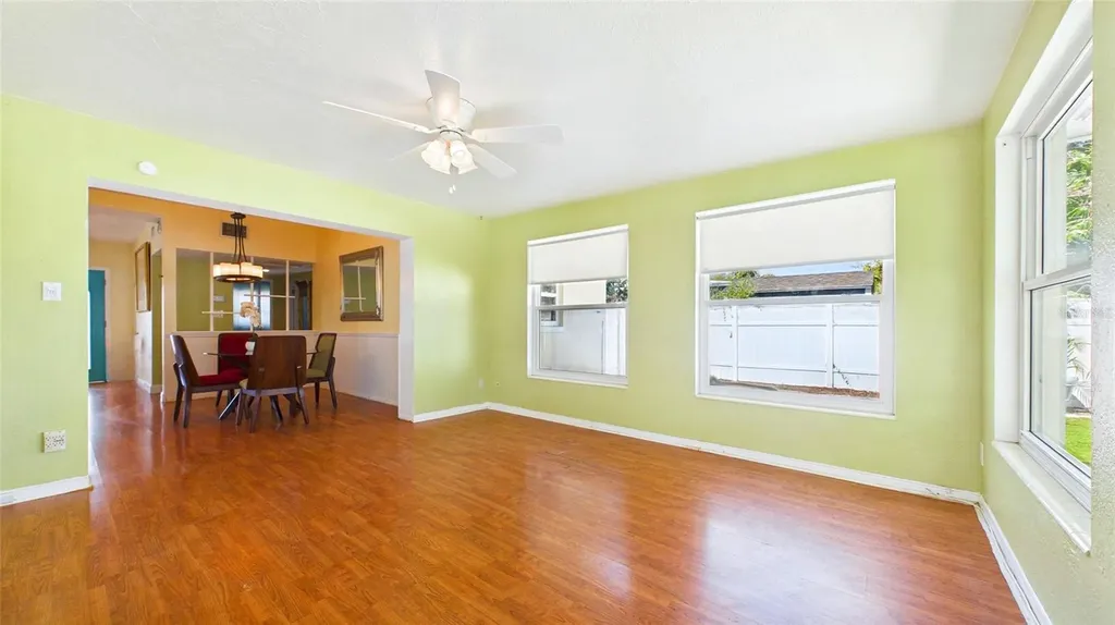 6447 17th Place N St Petersburg FL 33710