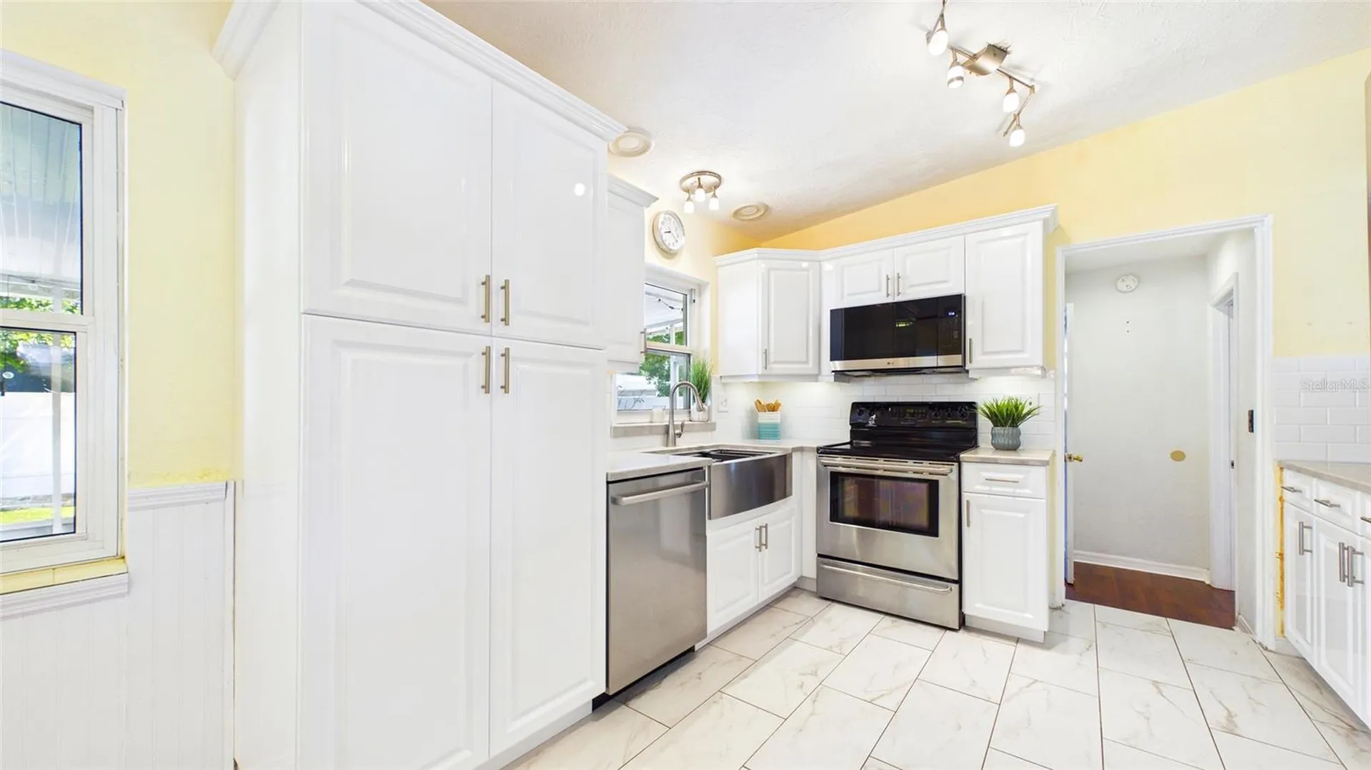 6447 17th Place N St Petersburg FL 33710