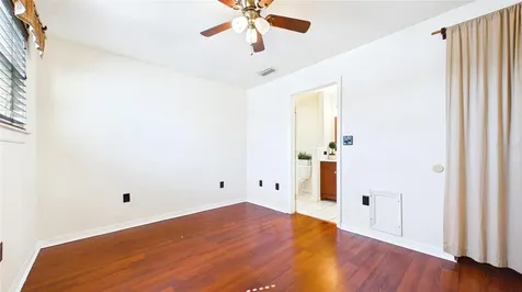 6447 17th Place N St Petersburg FL 33710