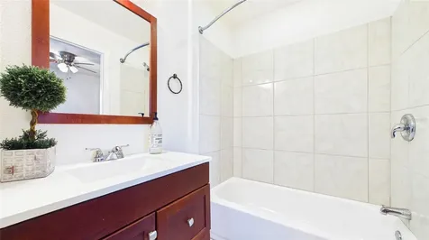 6447 17th Place N St Petersburg FL 33710