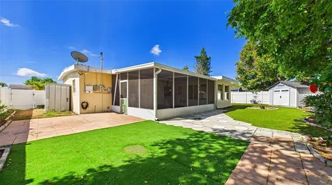 6447 17th Place N St Petersburg FL 33710