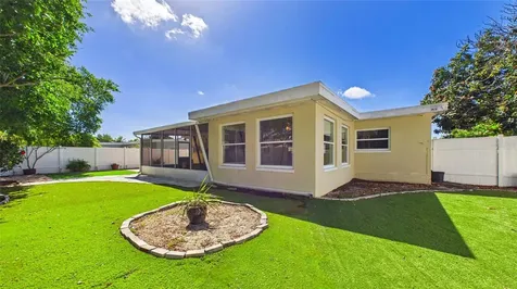 6447 17th Place N St Petersburg FL 33710
