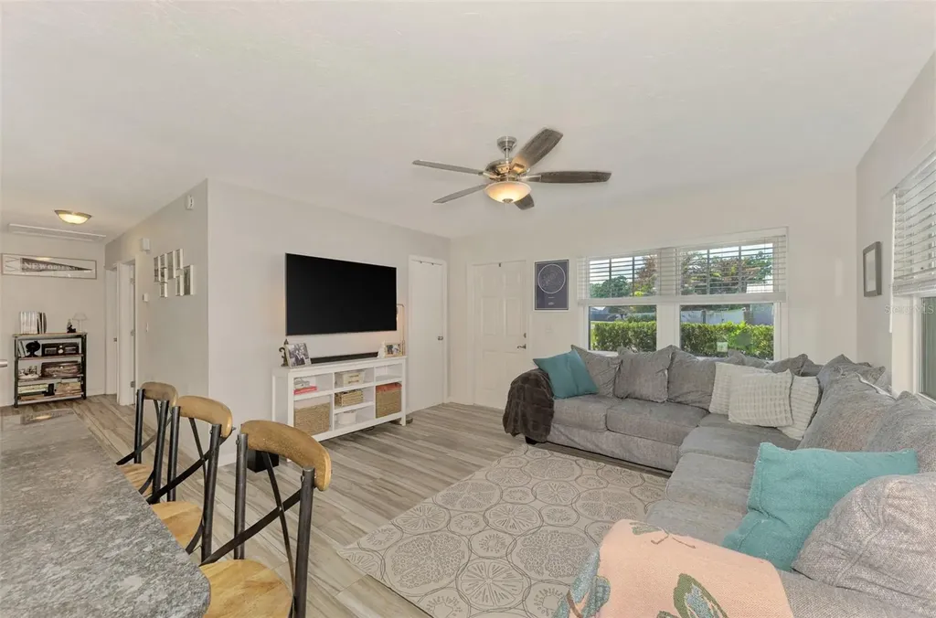 5807 28th Avenue Drive E Bradenton FL 34208