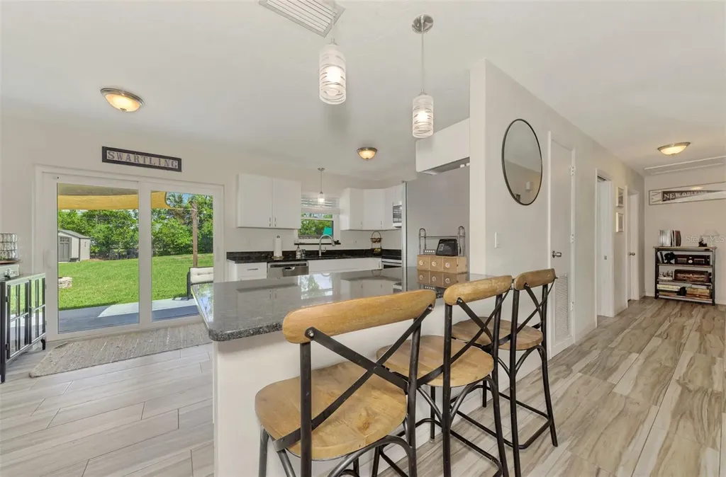 5807 28th Avenue Drive E Bradenton FL 34208