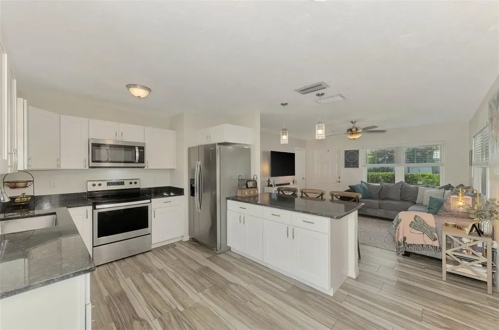 5807 28th Avenue Drive E Bradenton FL 34208