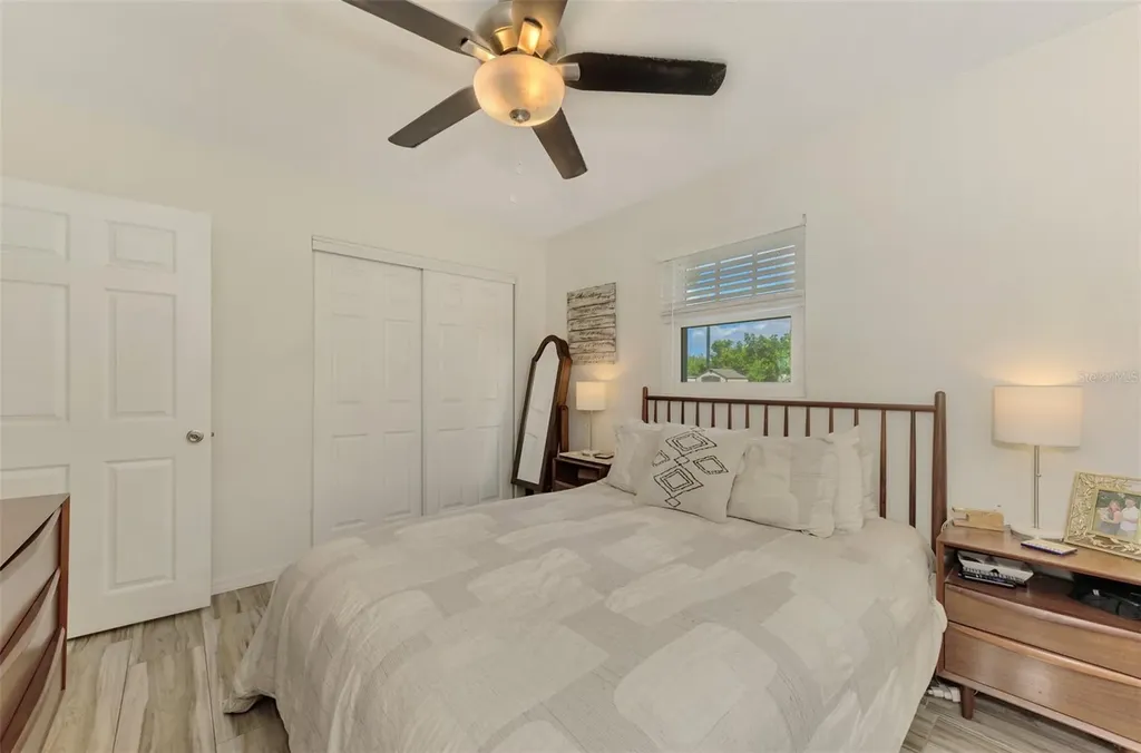 5807 28th Avenue Drive E Bradenton FL 34208