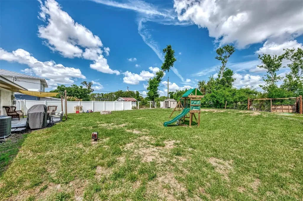 5807 28th Avenue Drive E Bradenton FL 34208