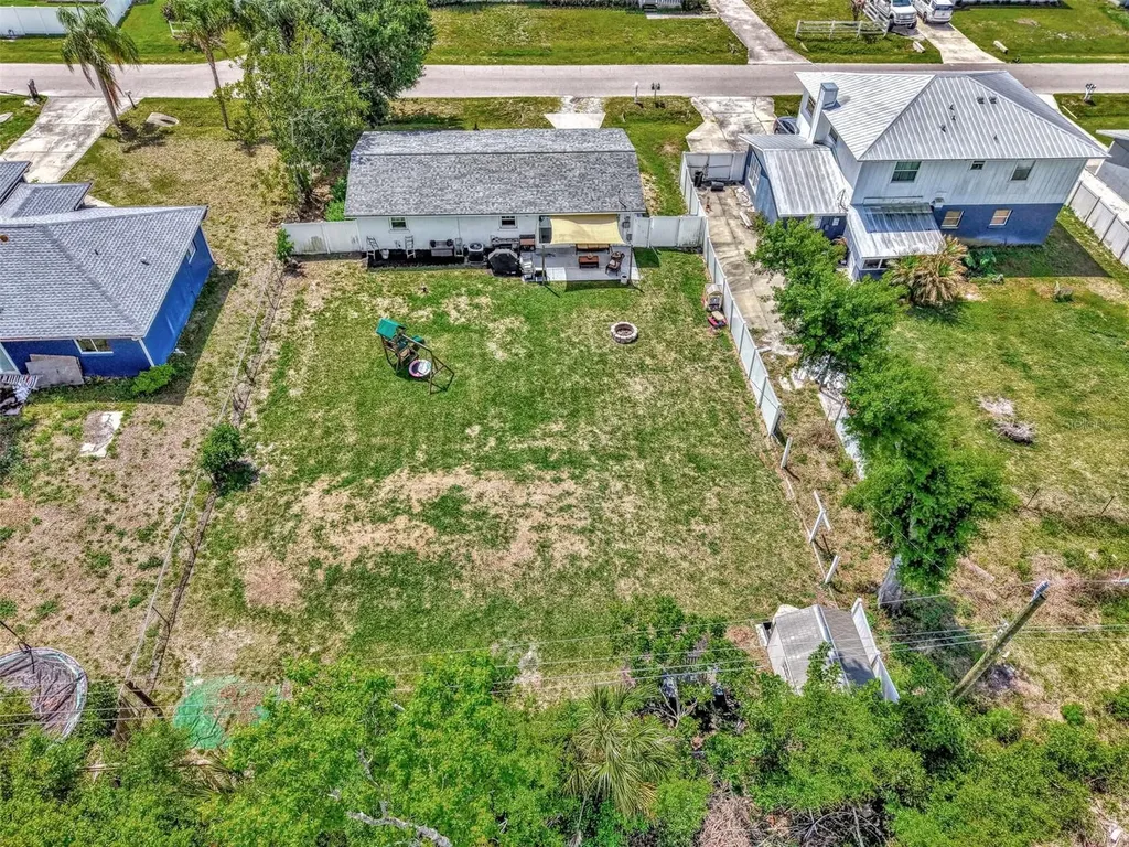 5807 28th Avenue Drive E Bradenton FL 34208