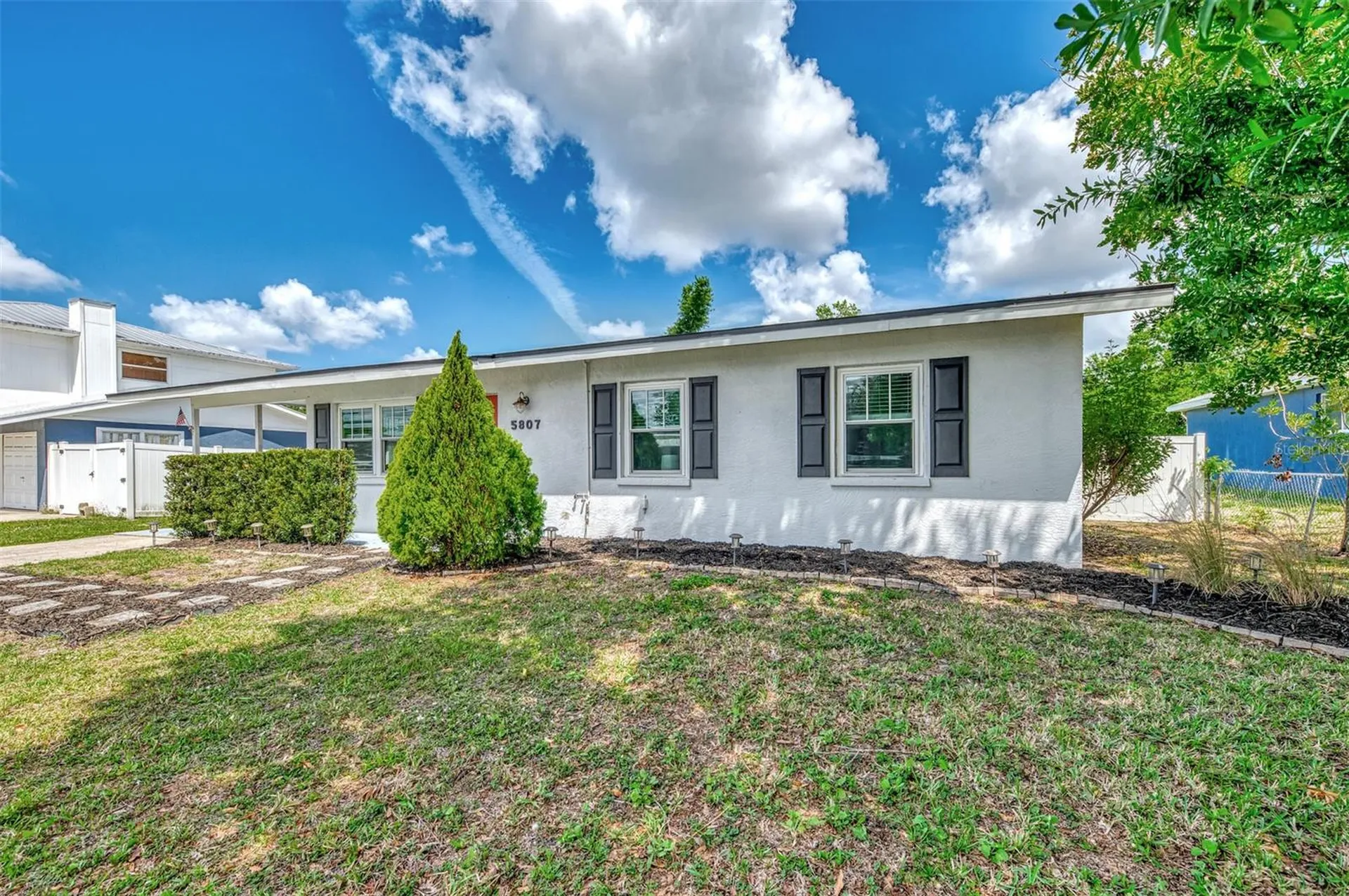 5807 28th Avenue Drive E Bradenton FL 34208