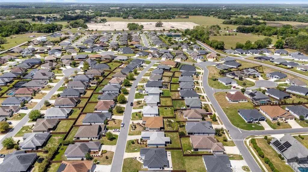 3335 Rohan Road Oxford FL 34484