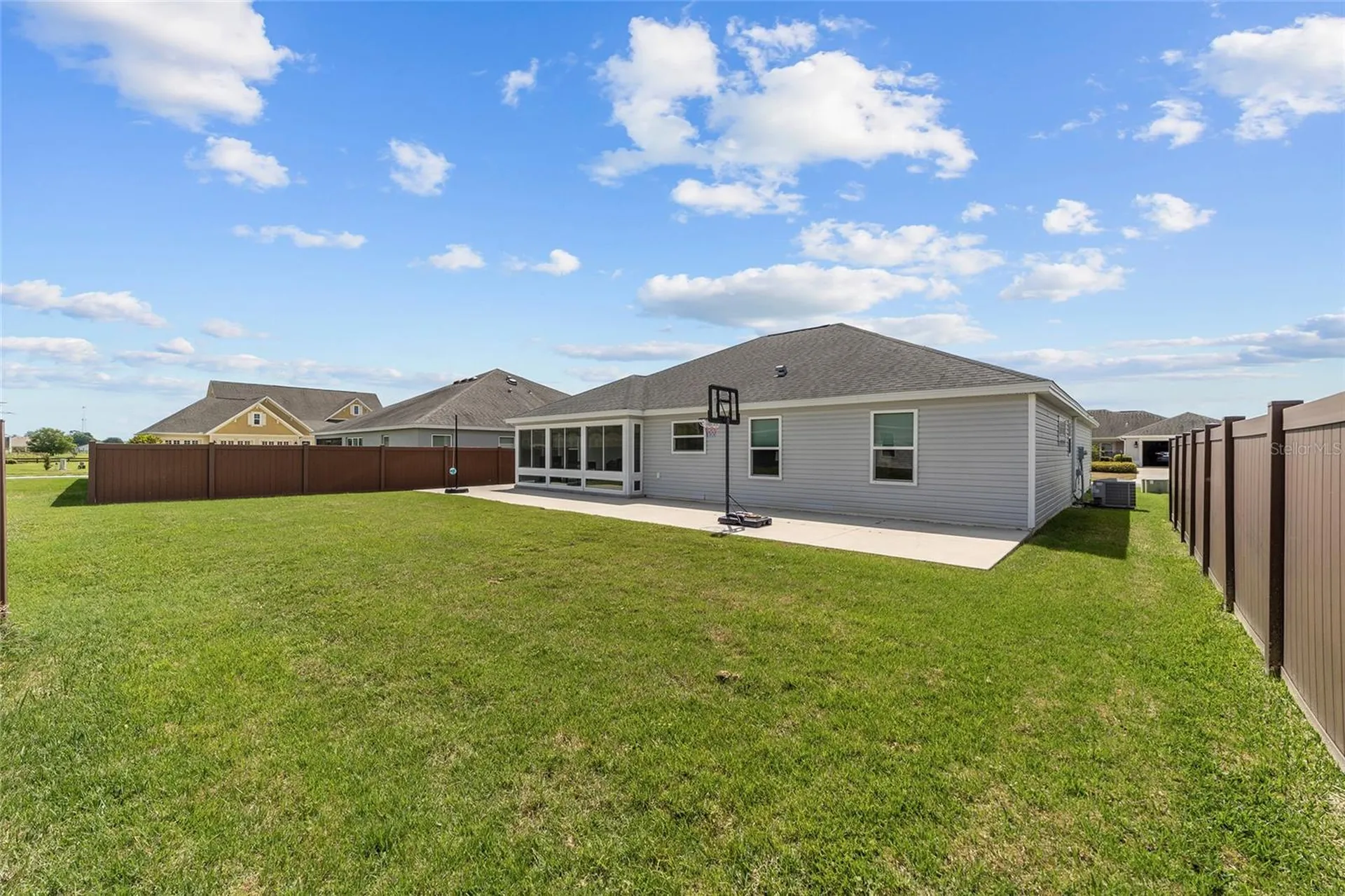 3335 Rohan Road Oxford FL 34484