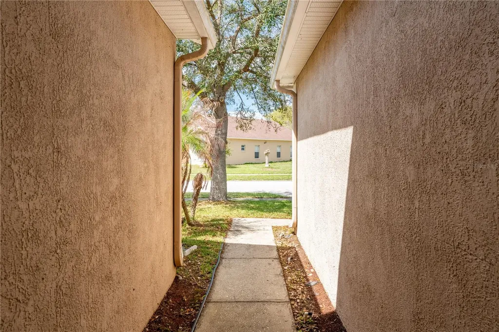 2563 Aster Cove Lane Kissimmee FL 34758