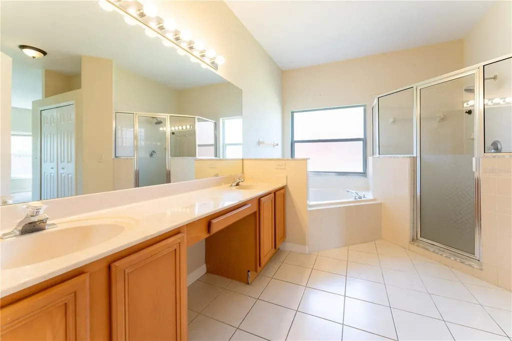 2563 Aster Cove Lane Kissimmee FL 34758