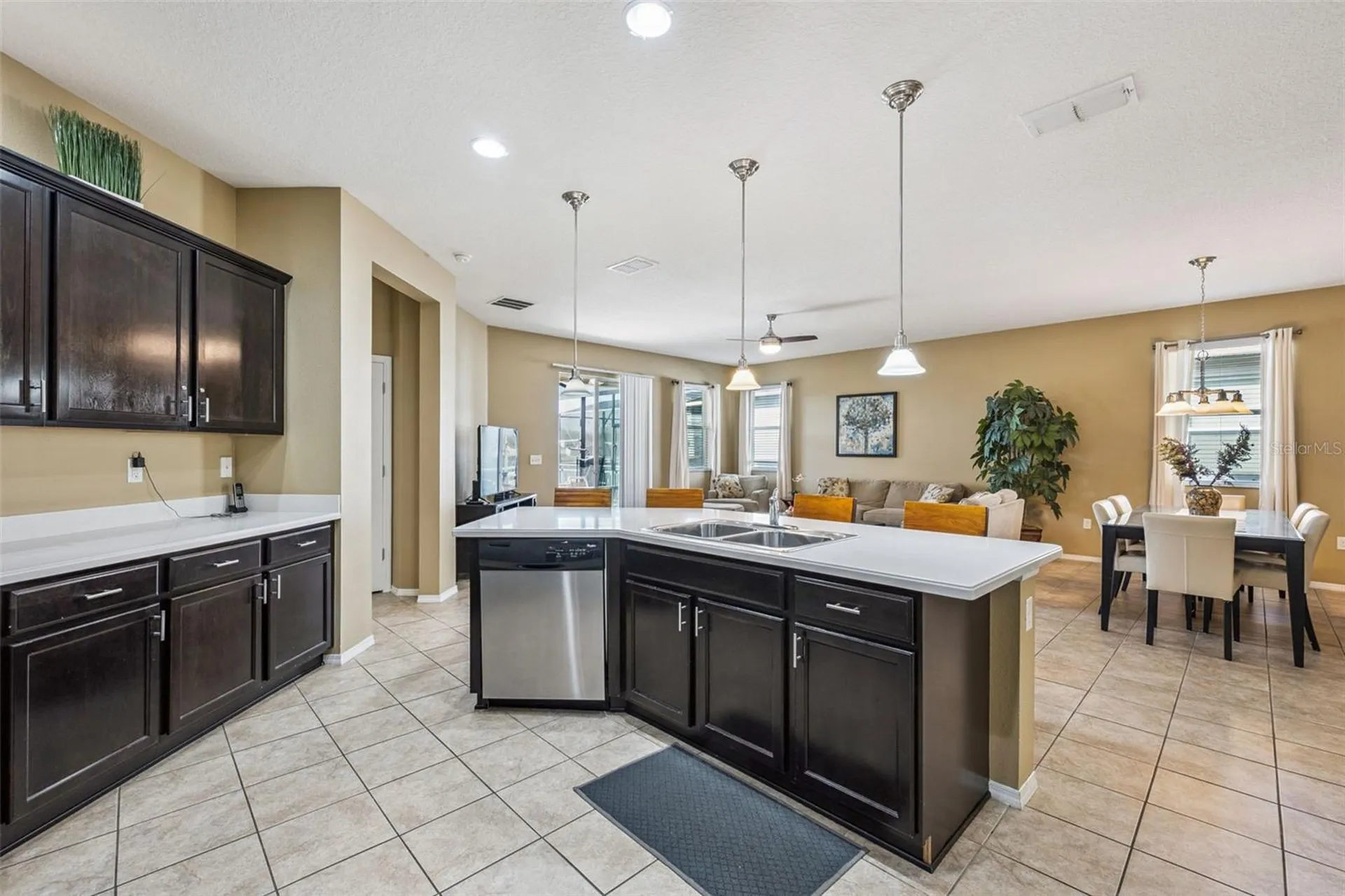 4704 Ruby Red Lane Kissimmee FL 34746