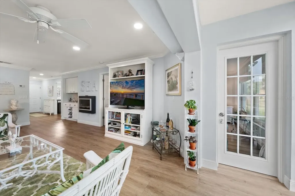 2130 Gulf View Boulevard Dunedin FL 34698
