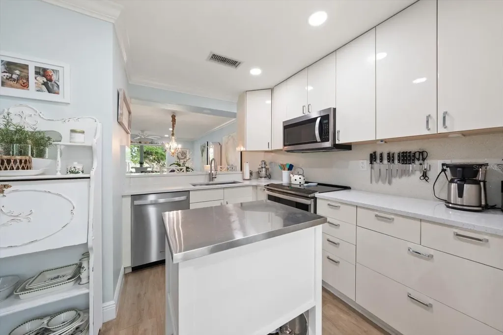 2130 Gulf View Boulevard Dunedin FL 34698