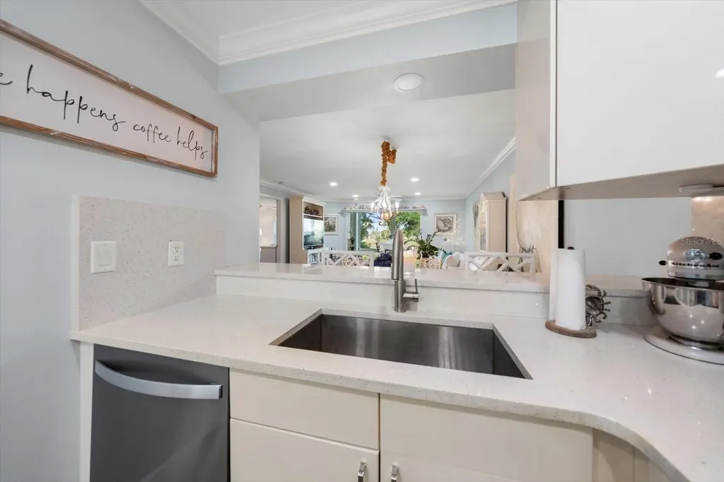 2130 Gulf View Boulevard Dunedin FL 34698