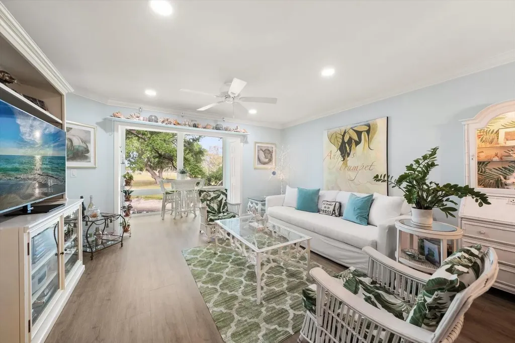 2130 Gulf View Boulevard Dunedin FL 34698
