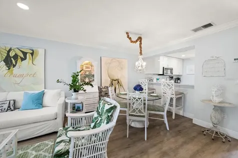 2130 Gulf View Boulevard Dunedin FL 34698