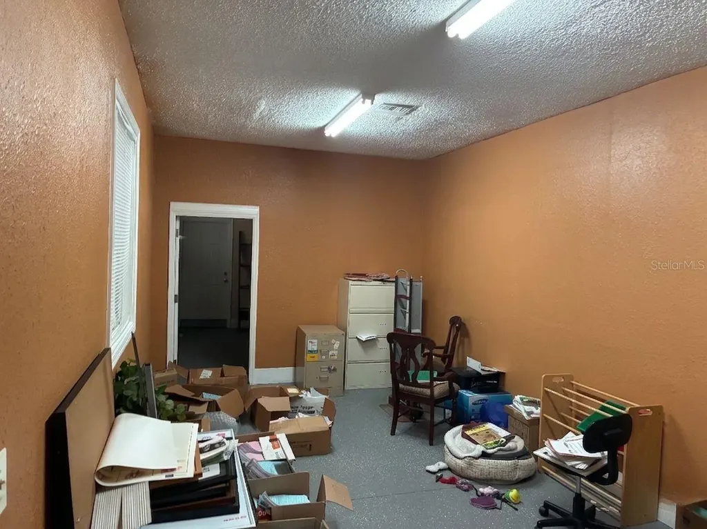 5745 Pershing Avenue Orlando FL 32822