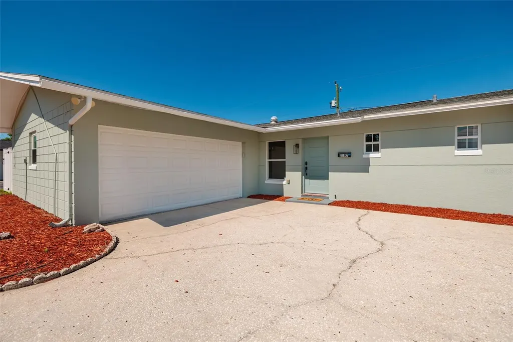 2107 Dolphin Boulevard S St Petersburg FL 33707