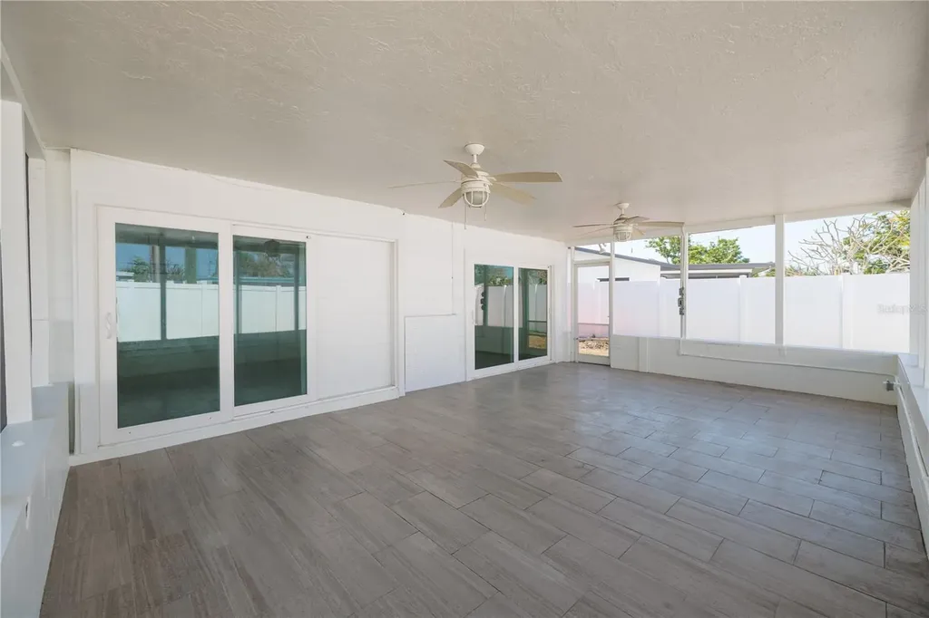 2107 Dolphin Boulevard S St Petersburg FL 33707
