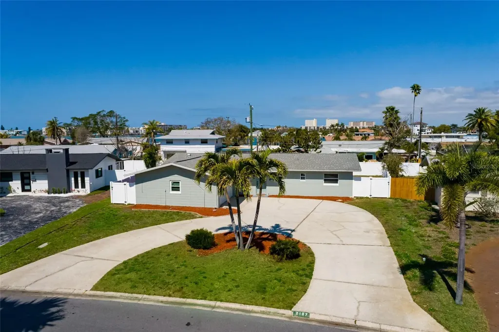 2107 Dolphin Boulevard S St Petersburg FL 33707