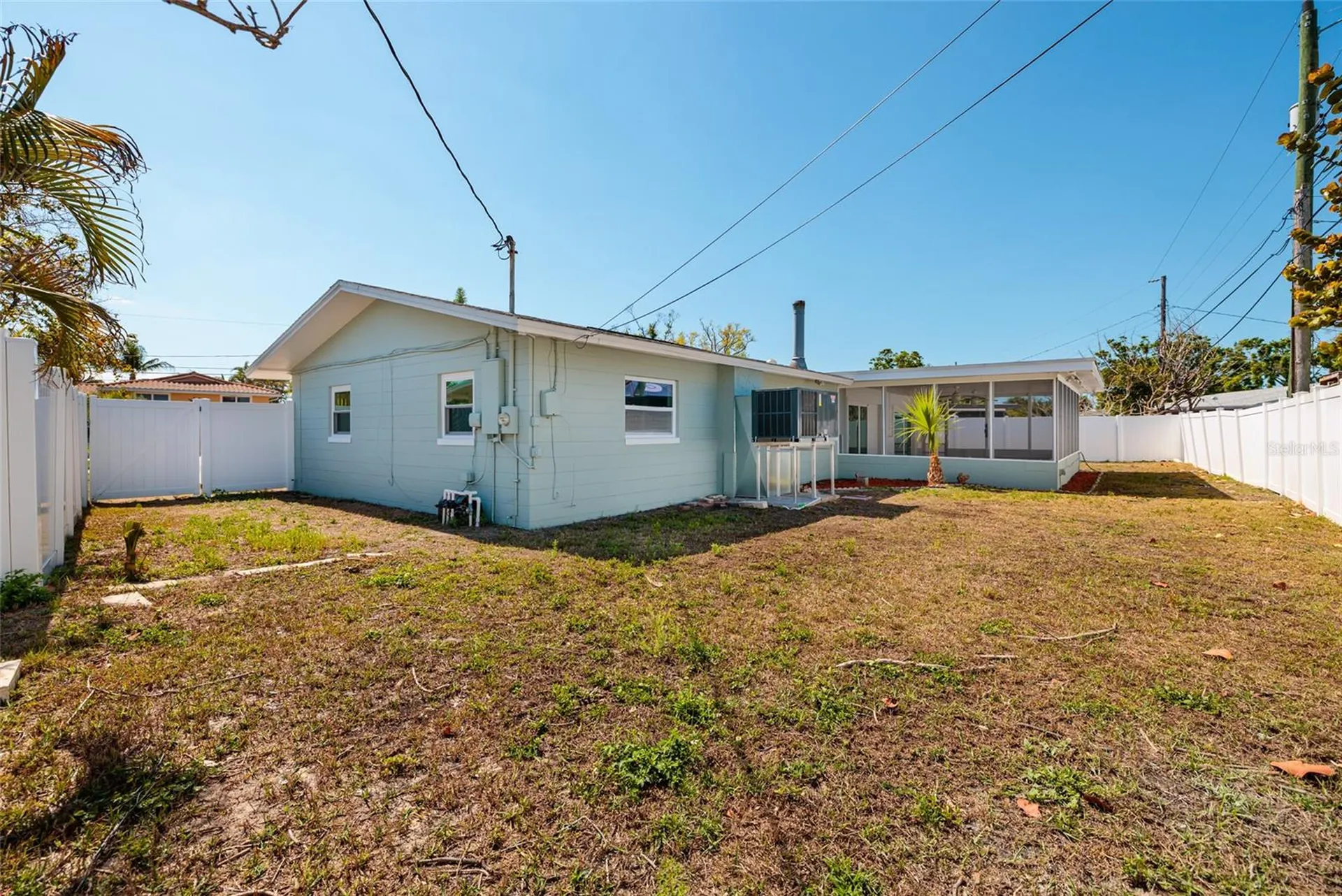 2107 Dolphin Boulevard S St Petersburg FL 33707