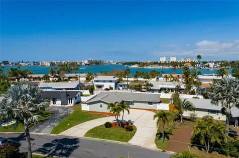 2107 Dolphin Boulevard S St Petersburg FL 33707