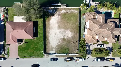 2019 Illinois Avenue NE St Petersburg FL 33703
