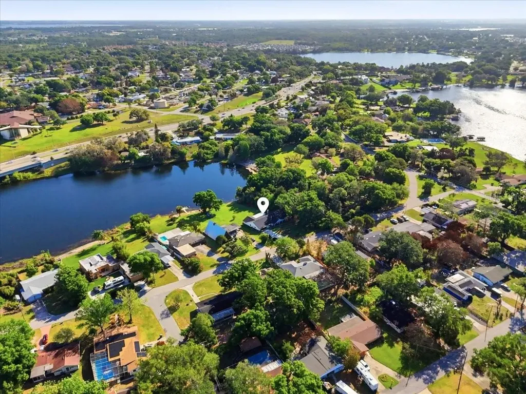 236 W Lake Ina Drive Winter Haven FL 33884