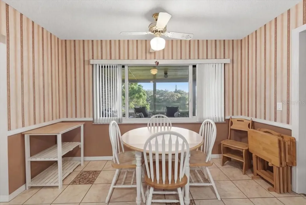 236 W Lake Ina Drive Winter Haven FL 33884