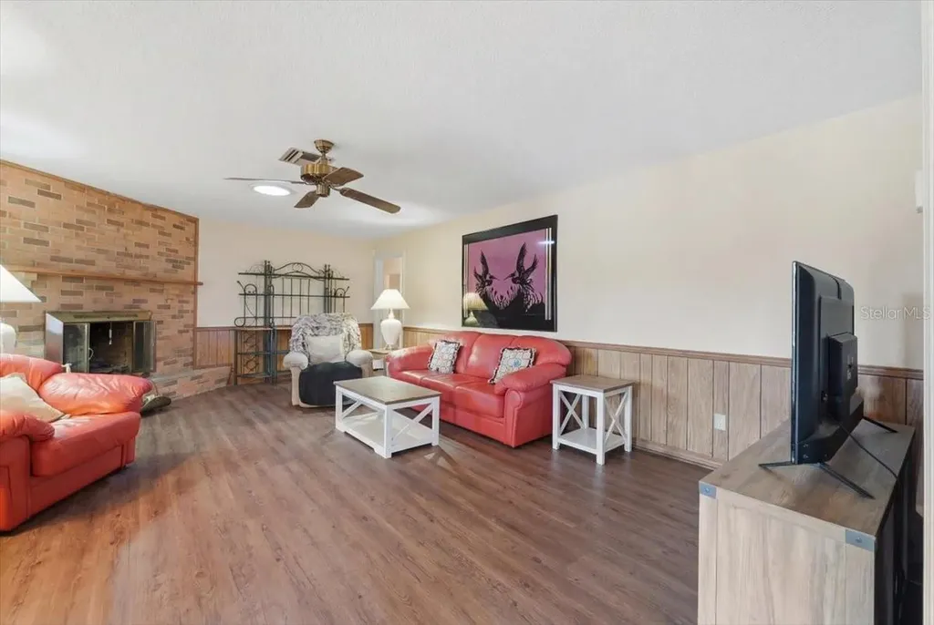 236 W Lake Ina Drive Winter Haven FL 33884