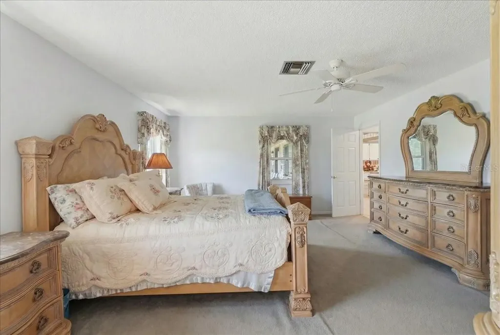236 W Lake Ina Drive Winter Haven FL 33884