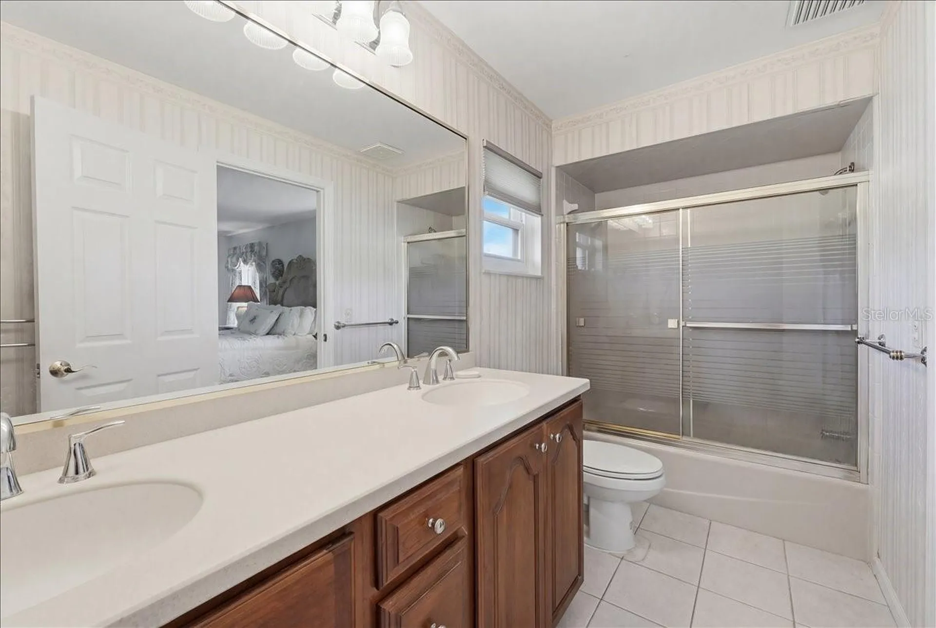 236 W Lake Ina Drive Winter Haven FL 33884